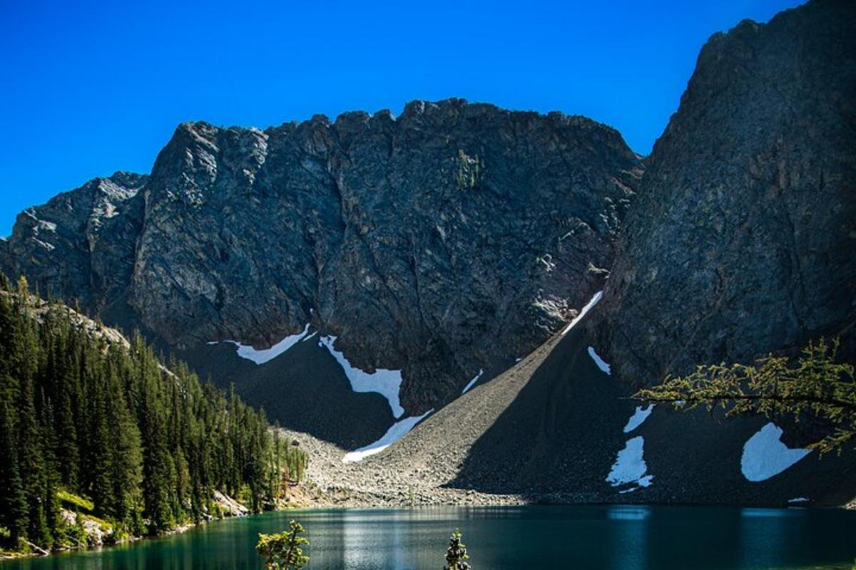a mountain with a lake in front of it