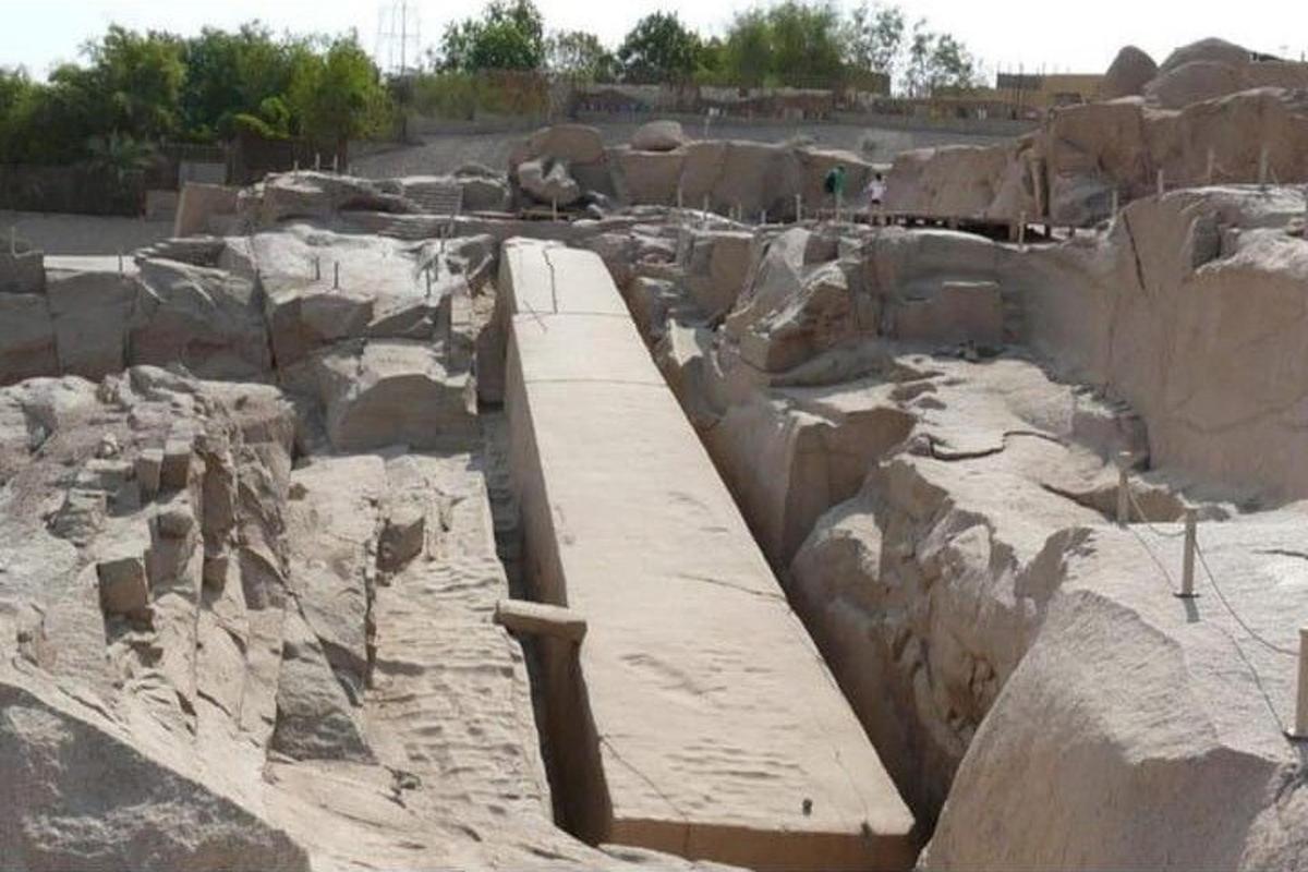 una reconstrucción de un anfiteatro en una cantera de roca