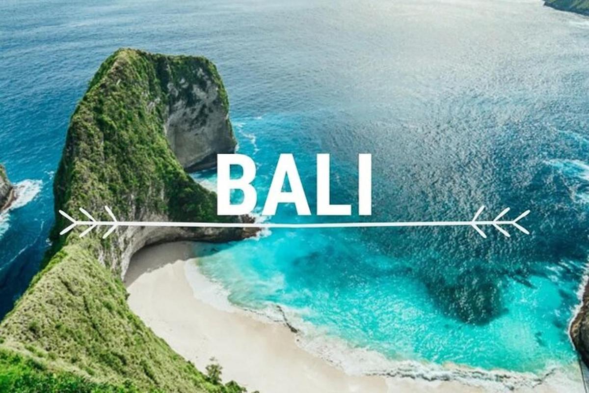 un'immagine di una spiaggia con la parola palla