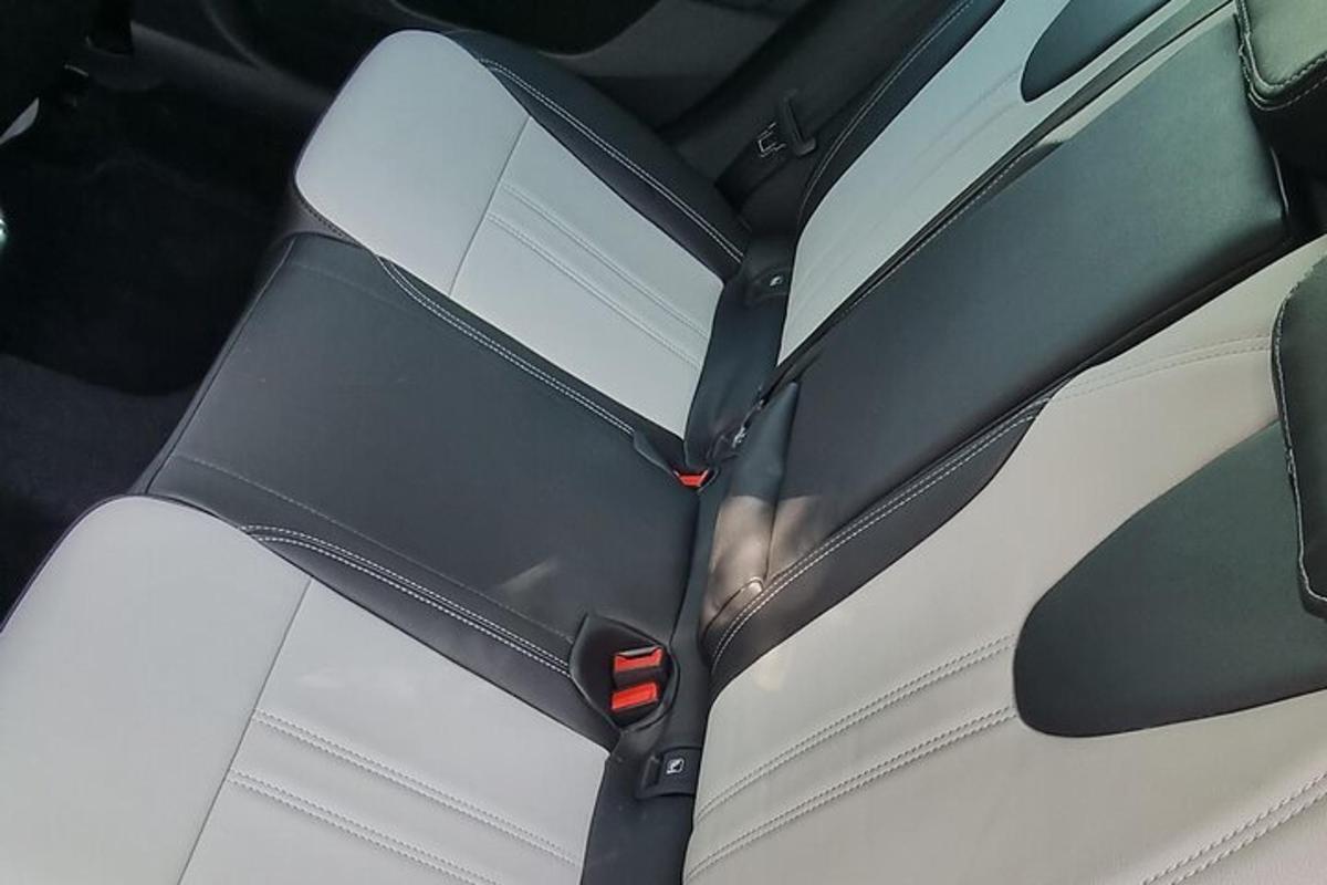 vaade auto tagaistmele