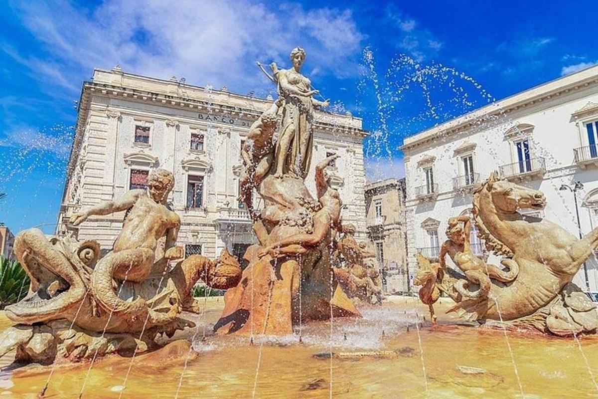 ένα σιντριβάνι μπροστά από ένα κτίριο