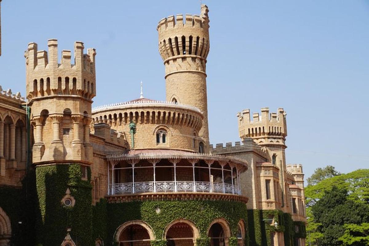 um castelo com duas torres no topo