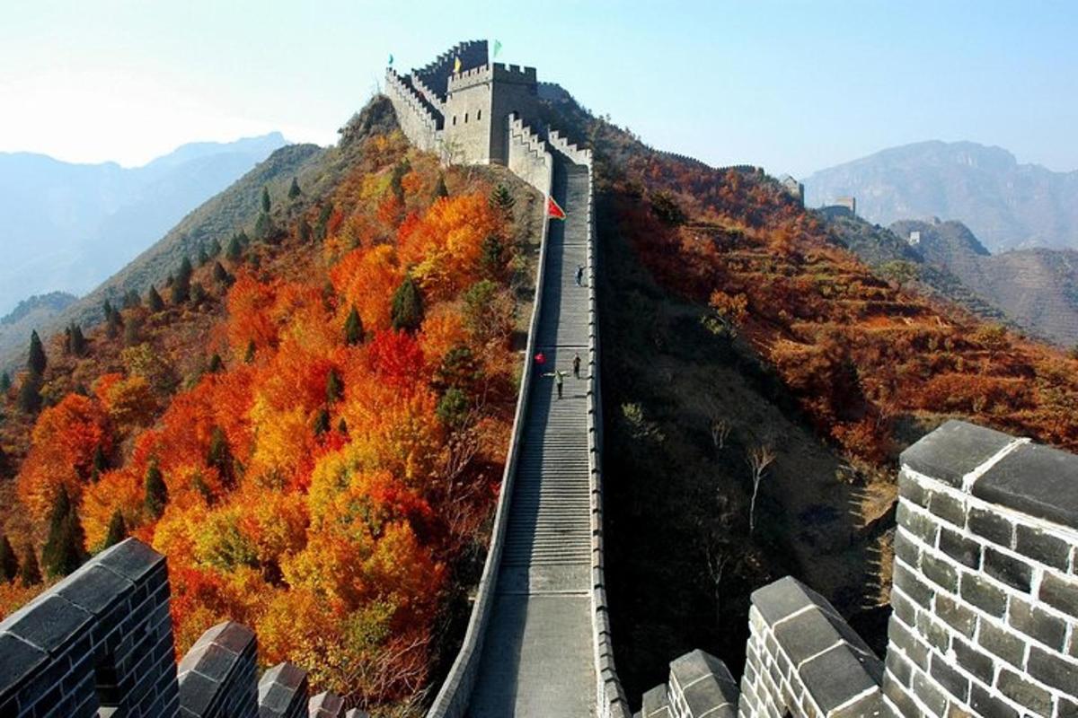 a view of the great wall in autumn