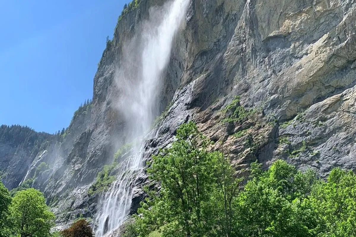 Visite de Lauterbrunnen, Jungfrau et Grindelwald | Au départ de Bâle – photo 2