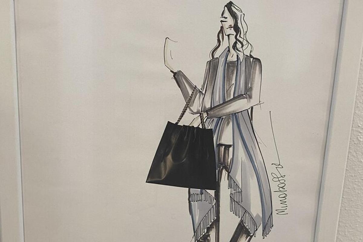 Un dibujo de una mujer con un vestido y un bolso.