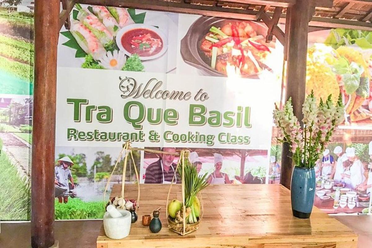 un rètol per a un restaurant de te i classe de cuina Curebush