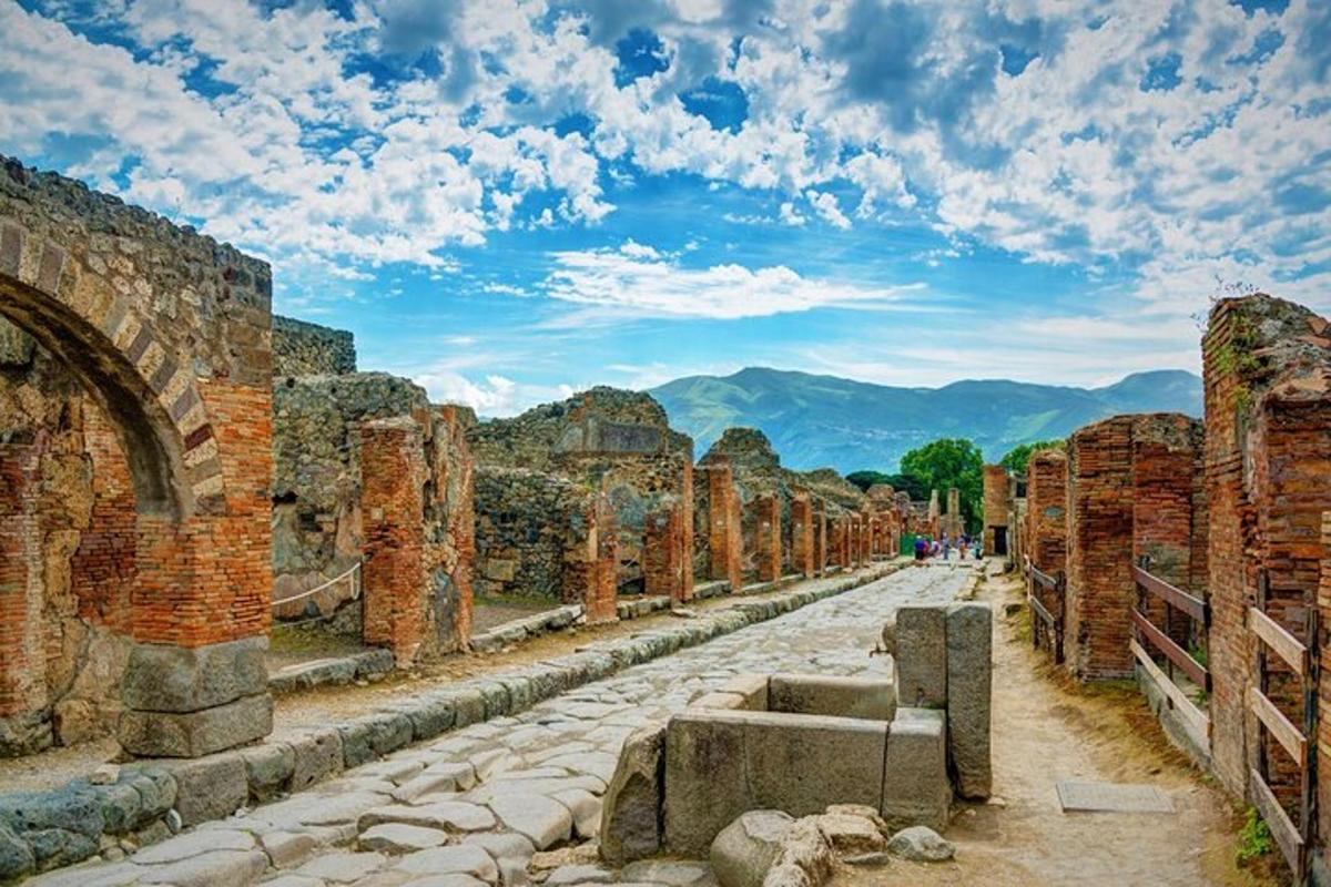 una vista delle rovine dell'antica città