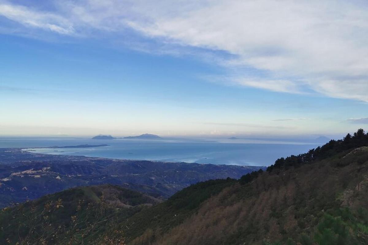 a view of the ocean from the top of a mountain