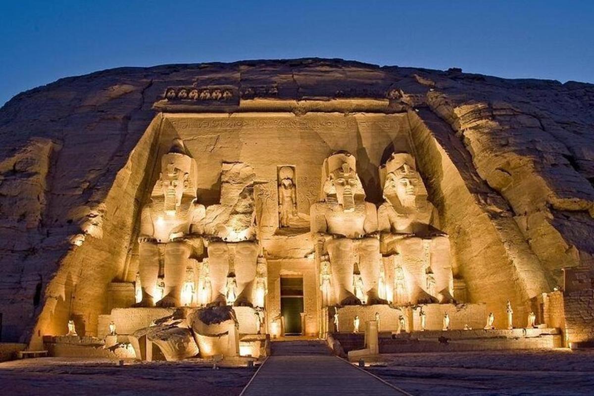 obrázek chrámu Abú Simbel