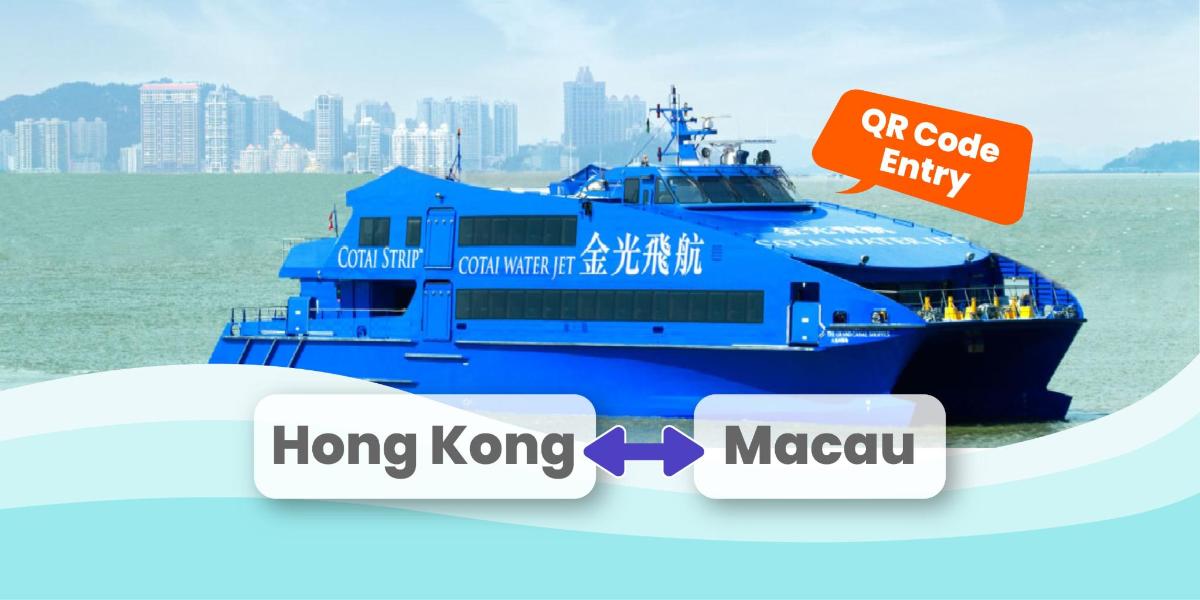 bot biru besar di dalam air dengan perkataan hong kong