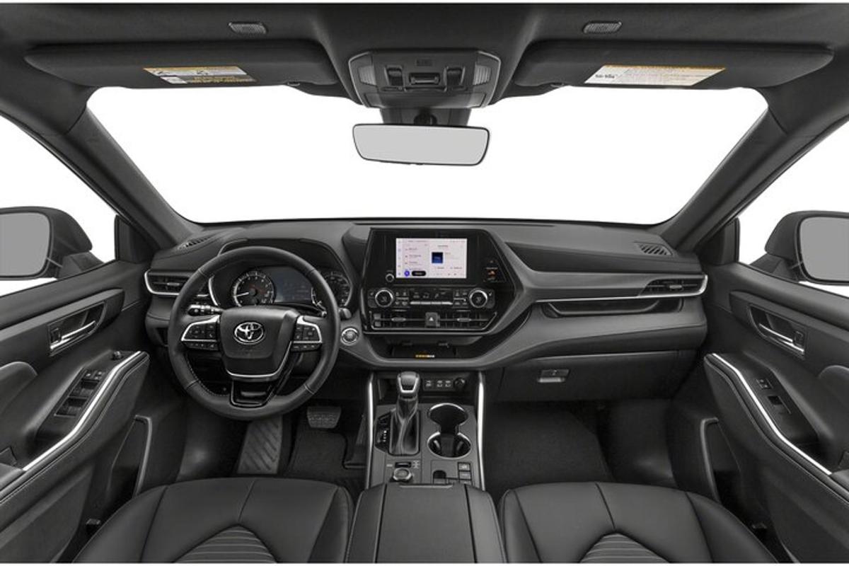 a view of the cockpit of the hyundai sonata