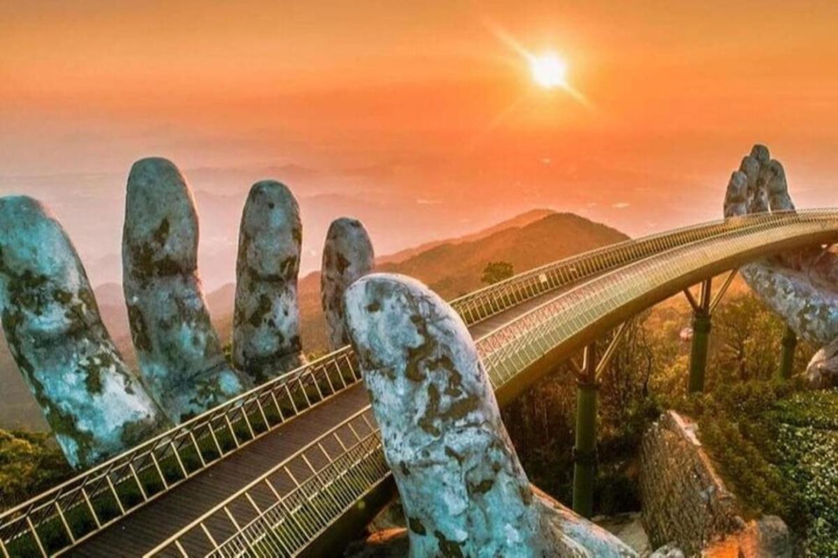 ein Gemälde einer Brücke mit einer nach oben reichenden Hand