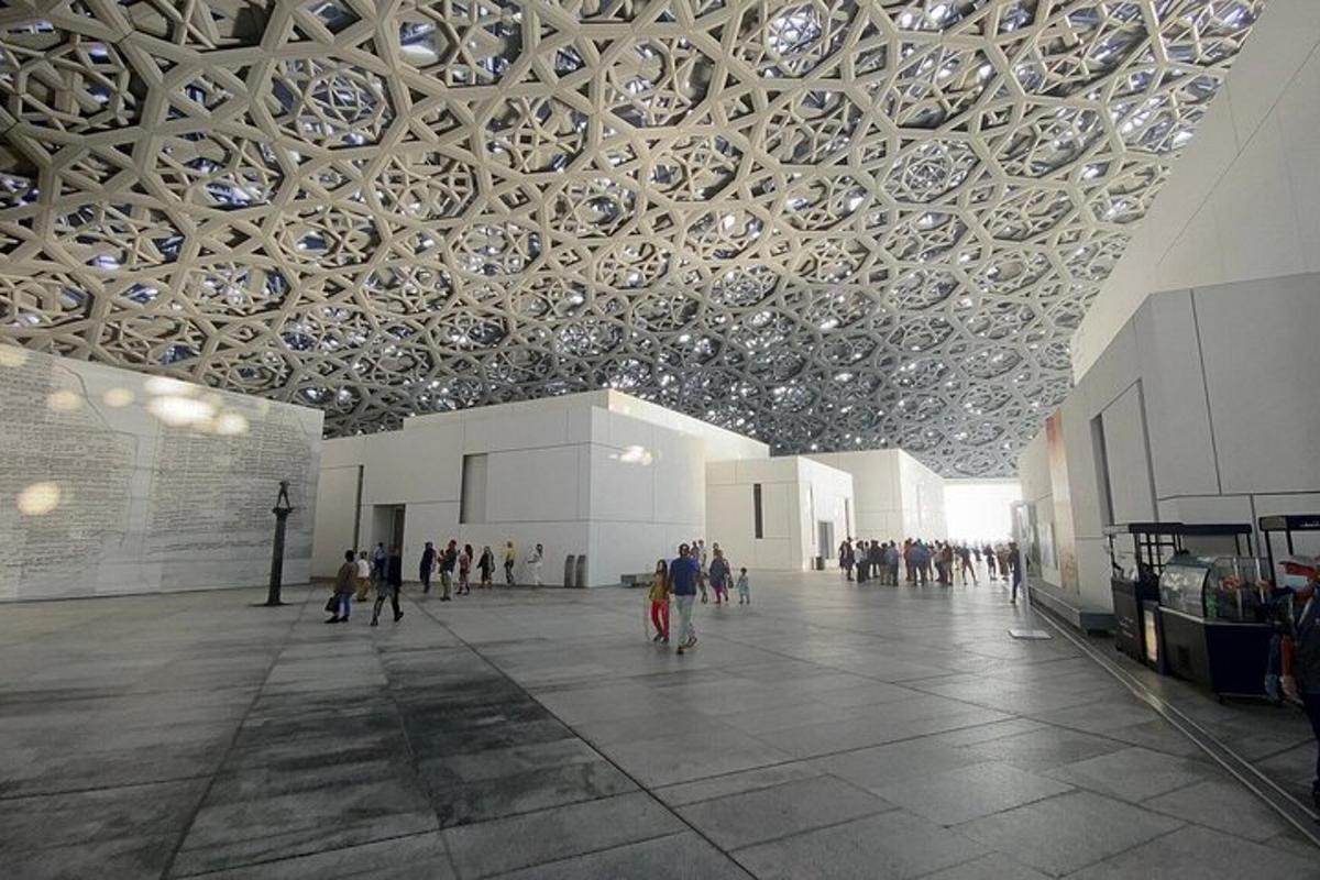 Attraction picture 6