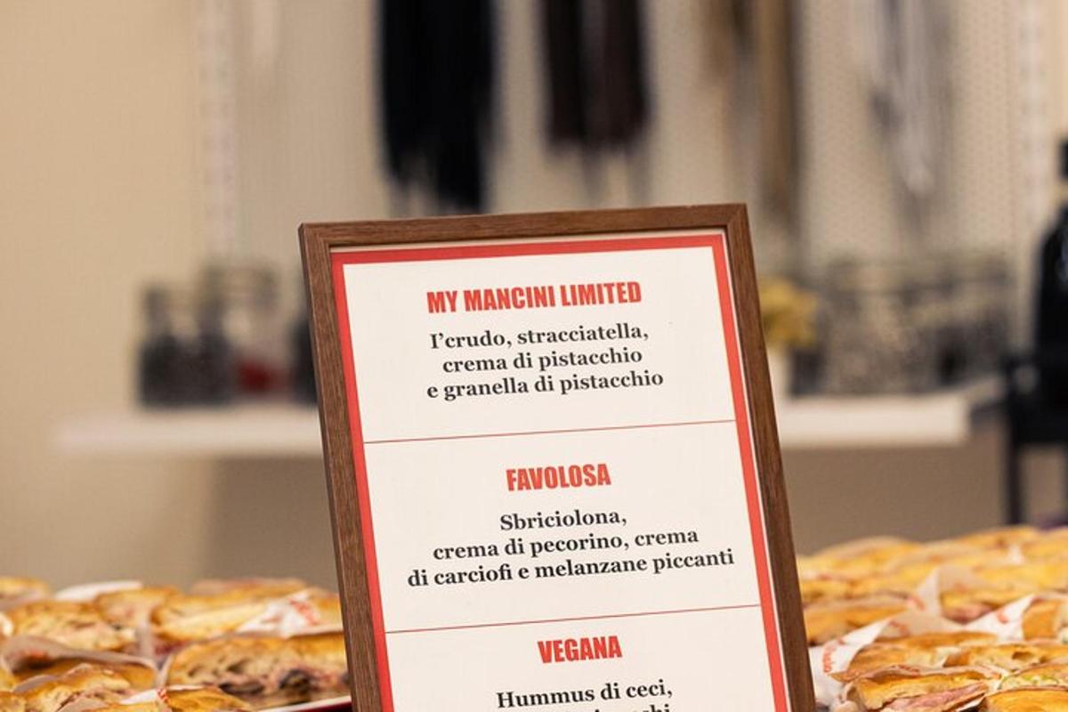 een bord voor een stel pizza's