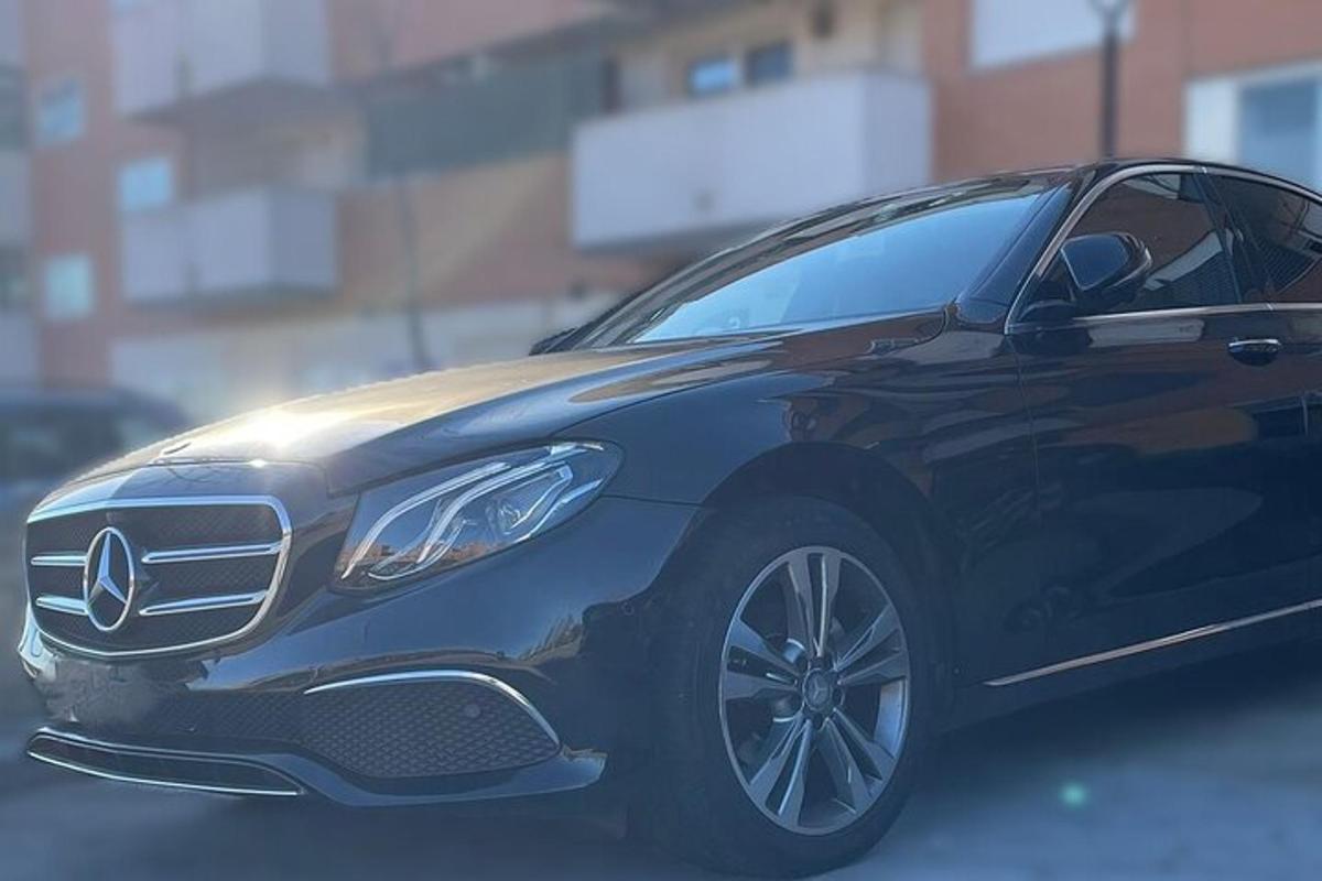 must auto pargitud parklas