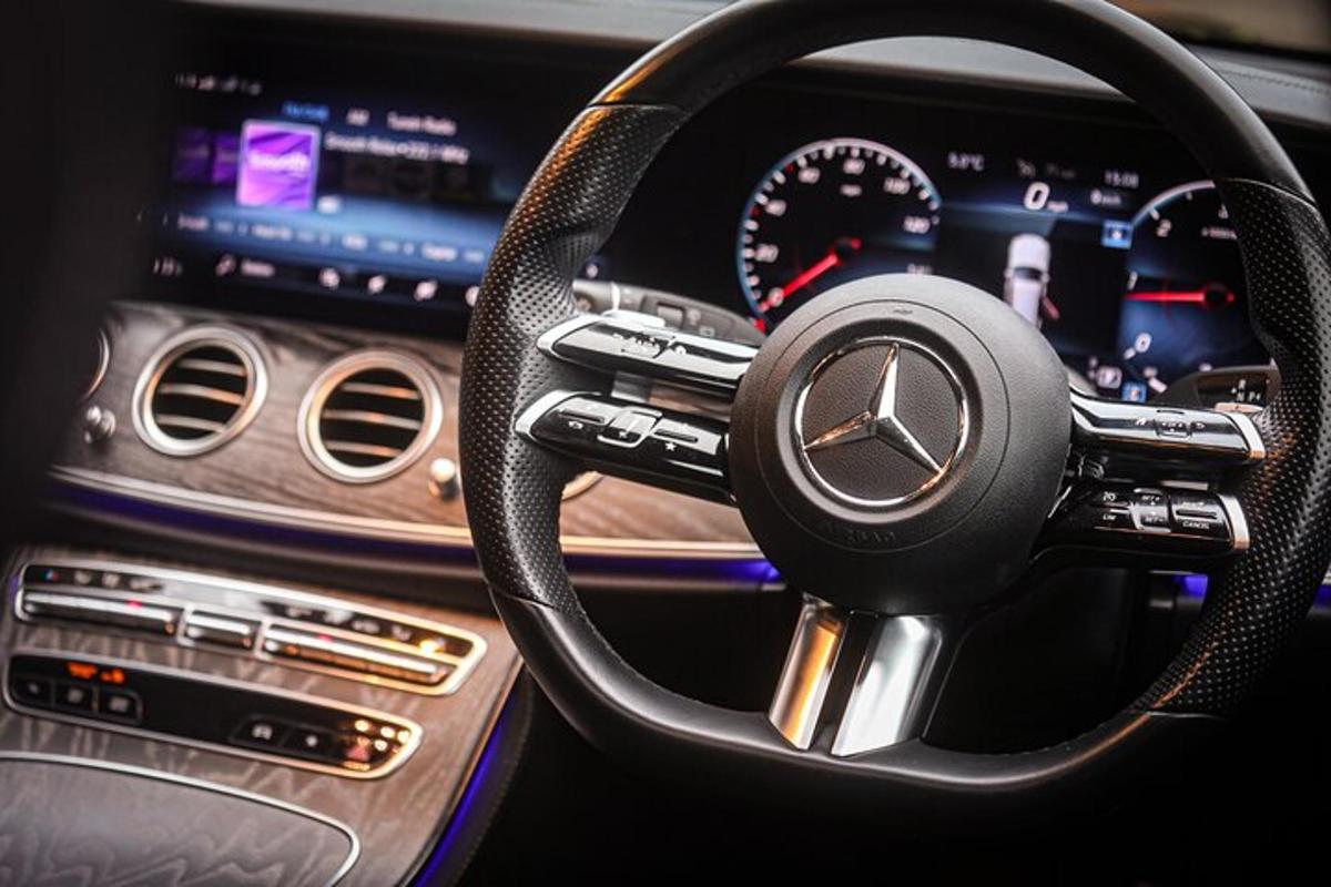 stereng kereta mercedes benz