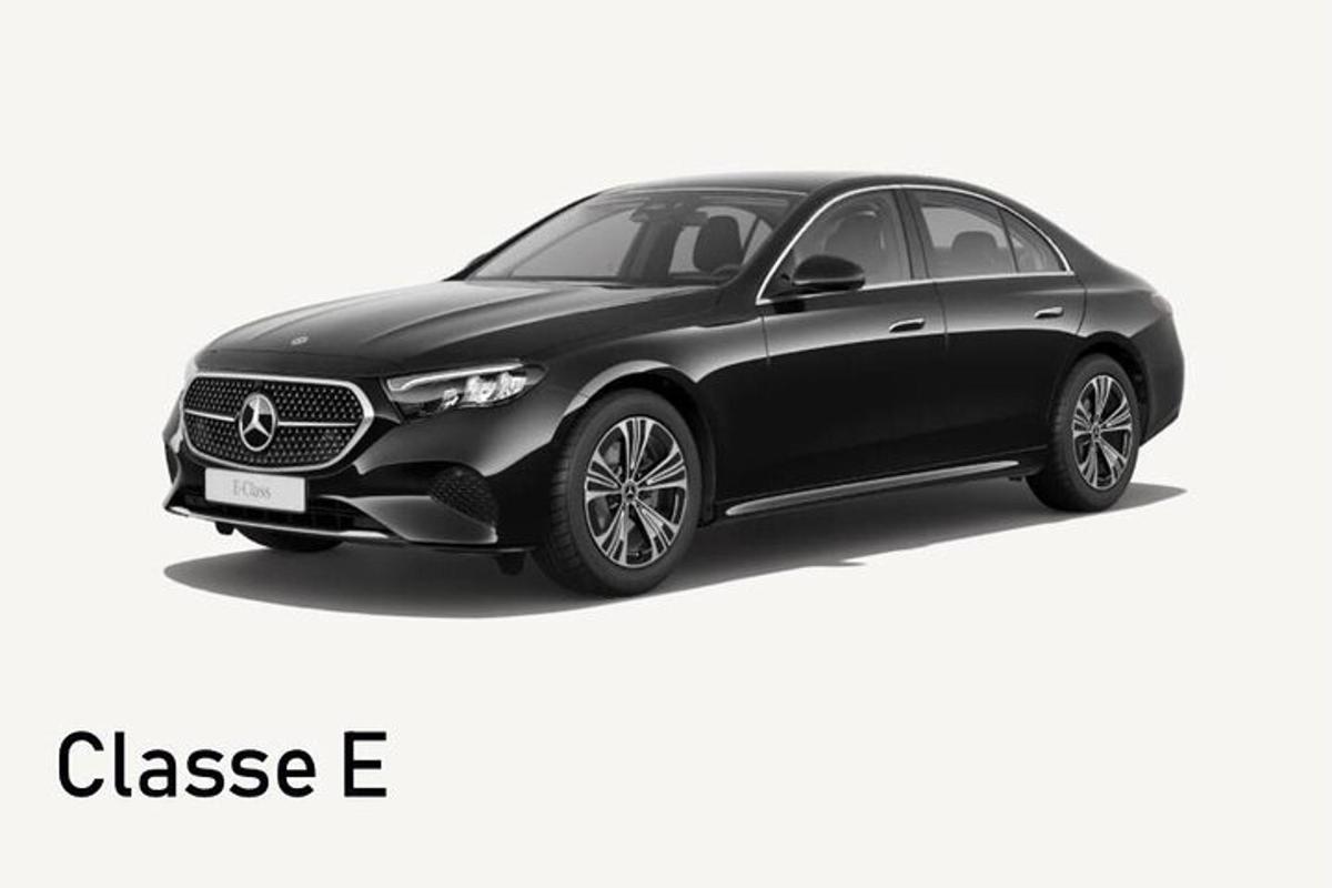 a black car with the words chase e