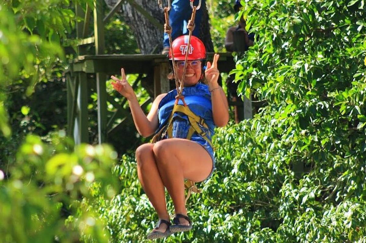 žena sedí na zipline