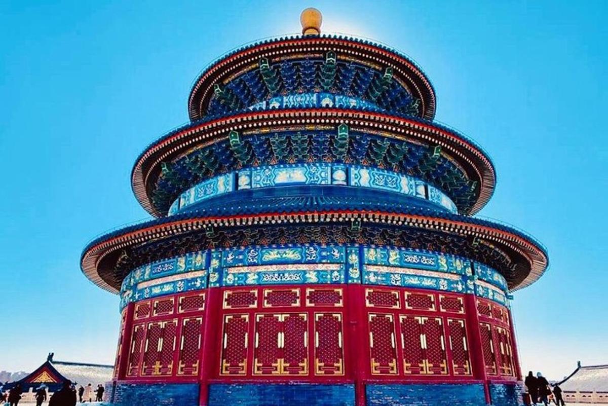 a tall tower with a red and blue