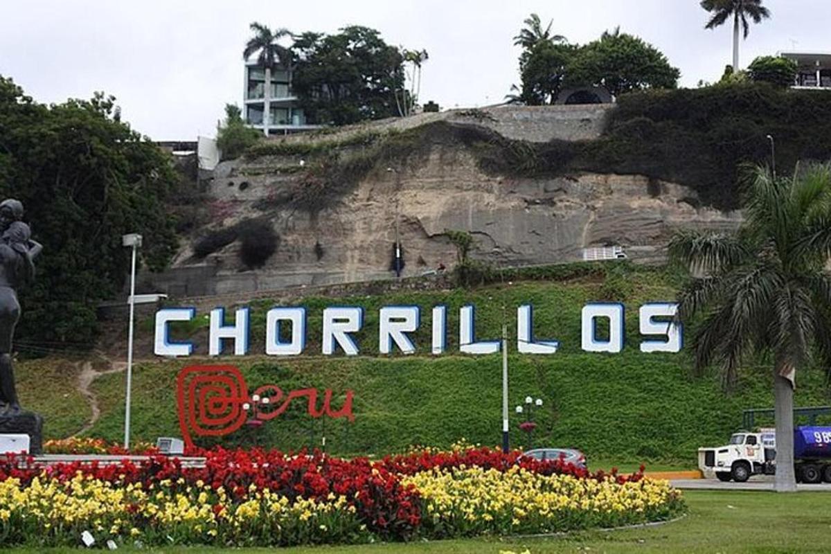 un cartel que dice chorrolos en una colina