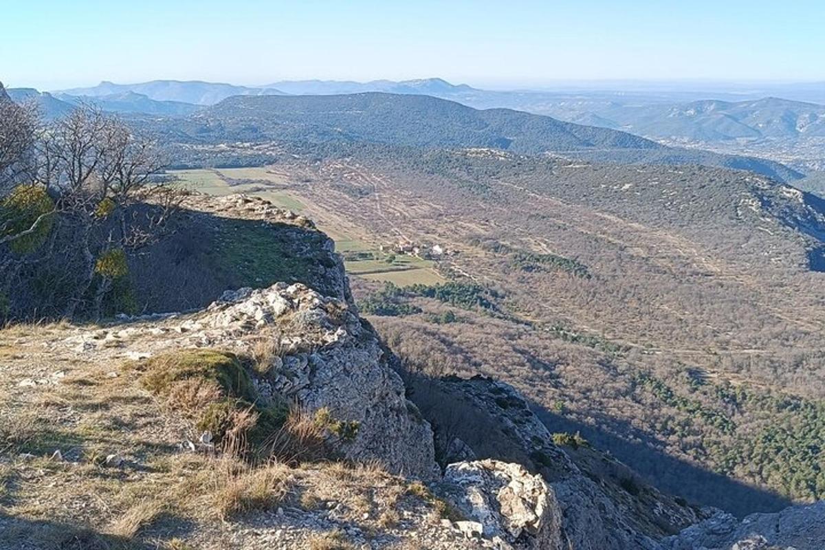 eine Aussicht vom Gipfel eines Berges