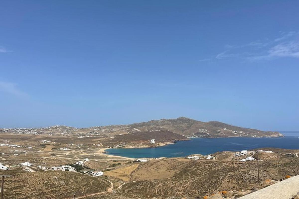 útsýni yfir vatn á hæð