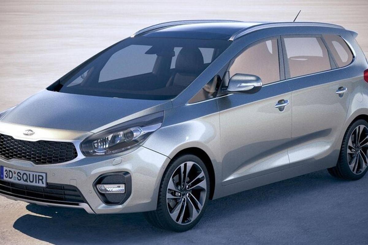 автомобіль Silverundai Sonata, припаркований на дорозі