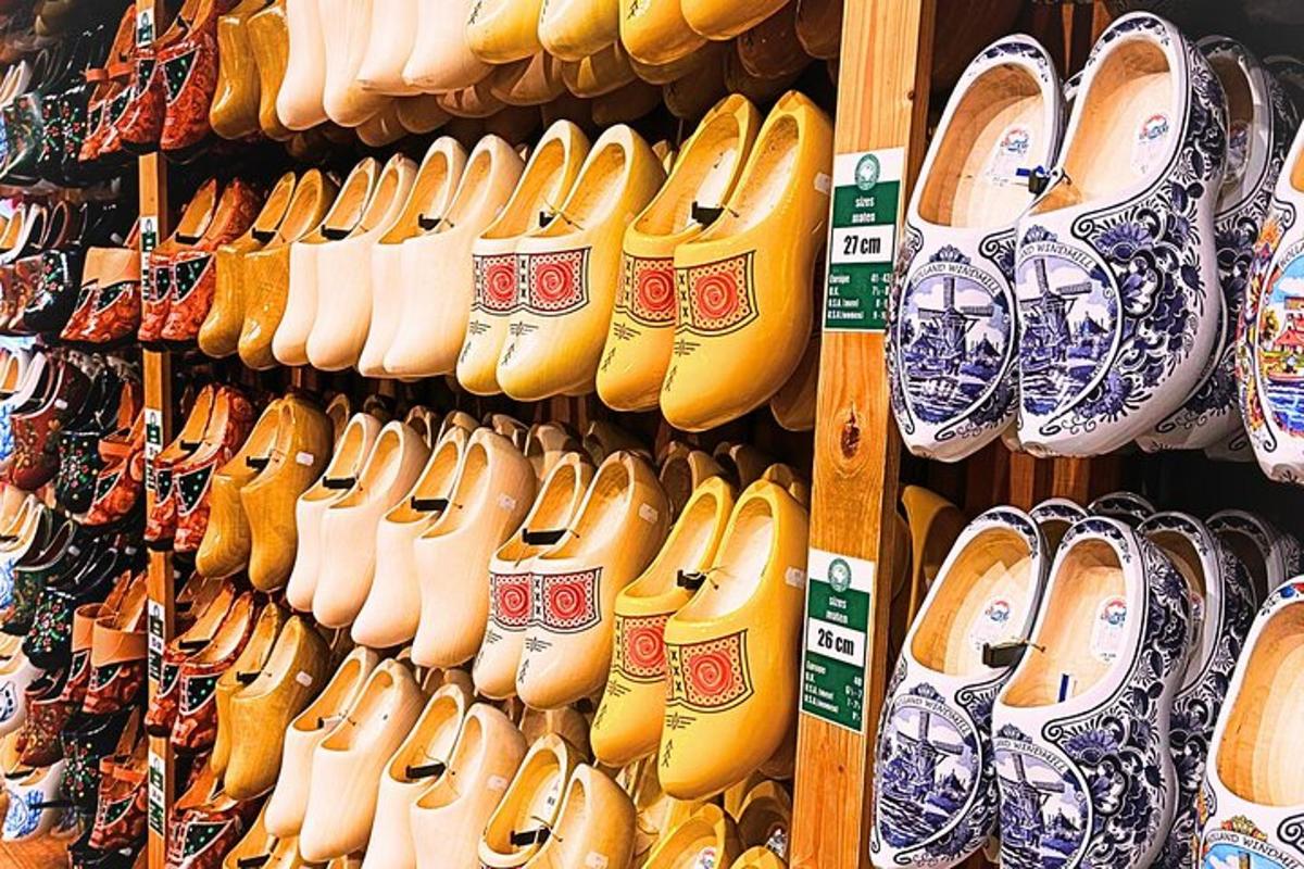 店内に並べられたたくさんの靴