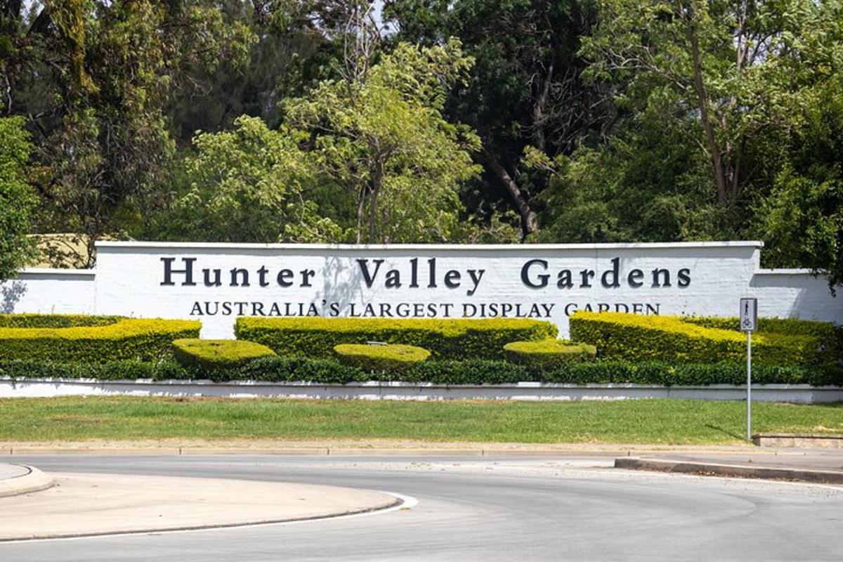 un cartello per il giardino espositivo più grande del DSTG Harriet Valley Gardens