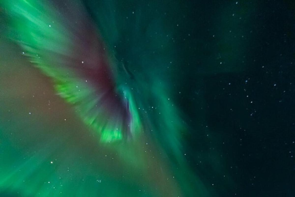 mynd af norðurljósum á himninum
