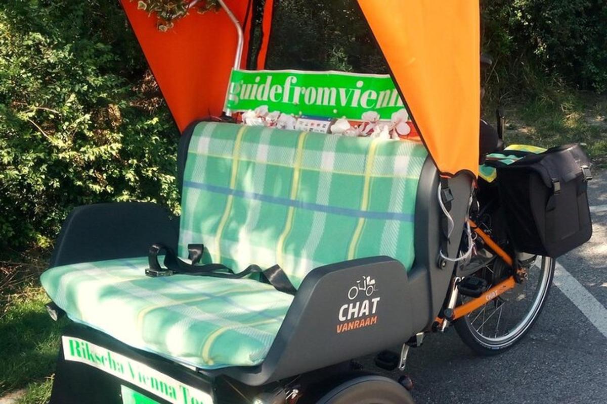 golfbíll með sæti á hjóli