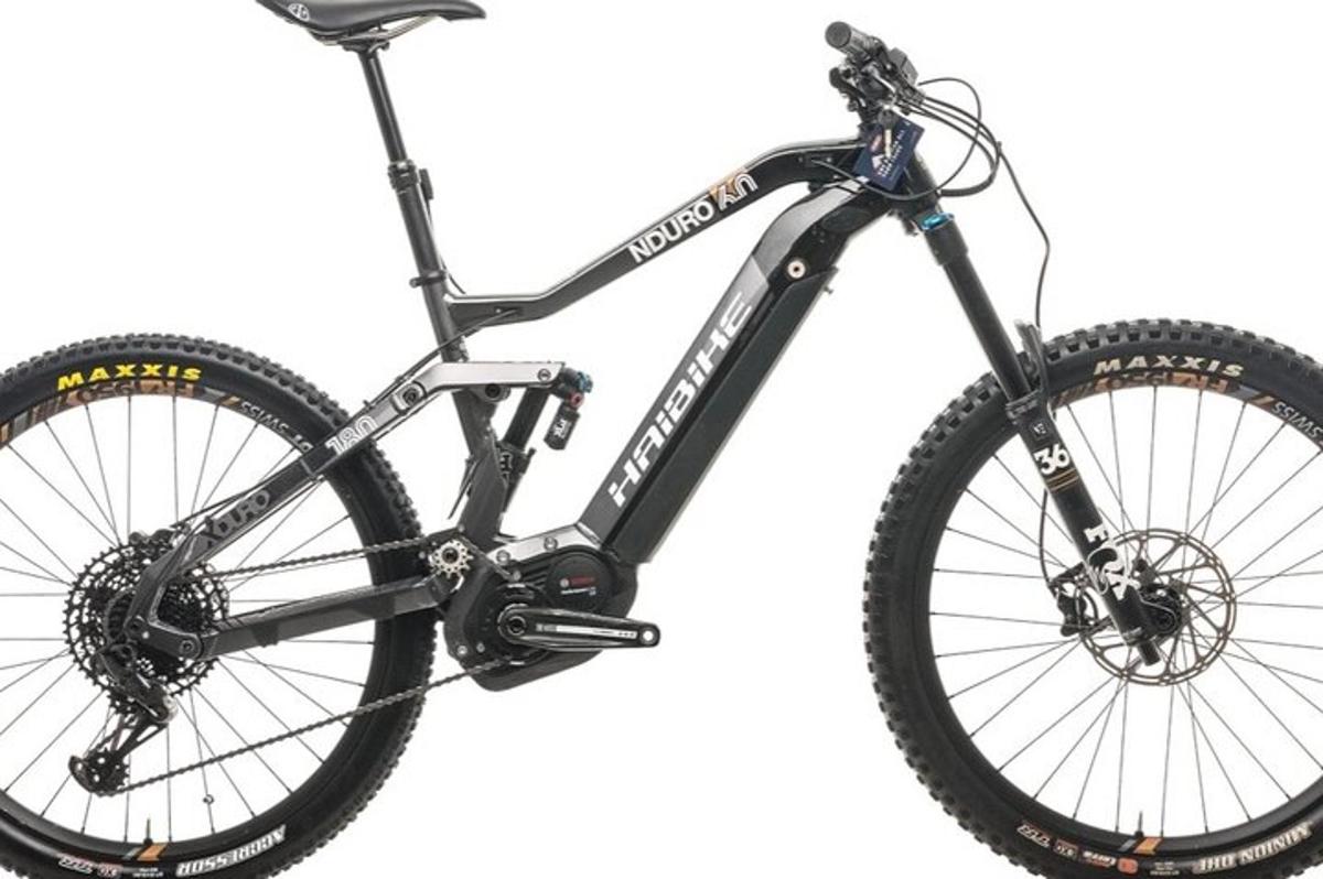 a carbon bike with a black frame