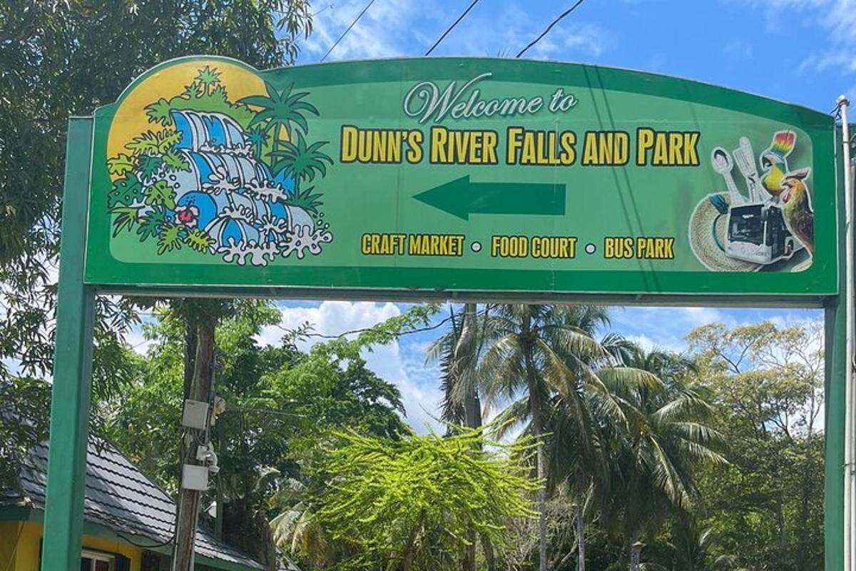 znak za slapove in park Duds River