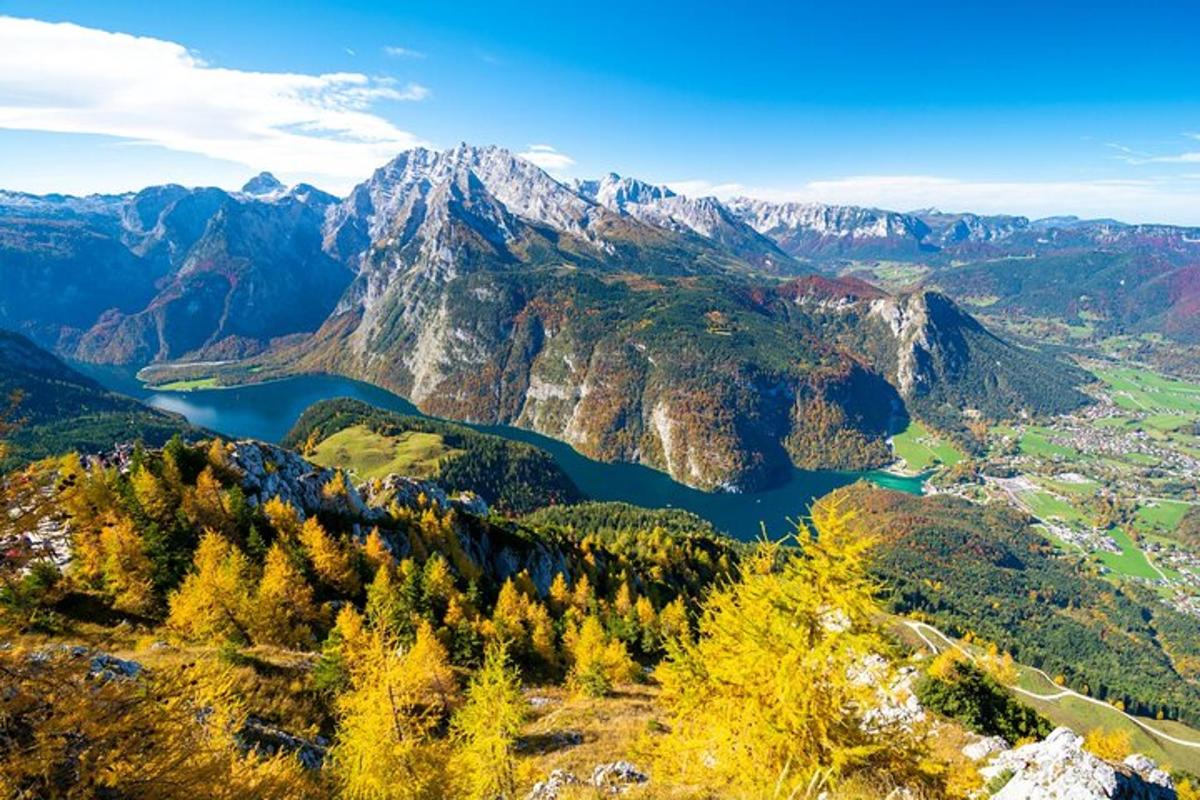 vaade mägede orule järvega