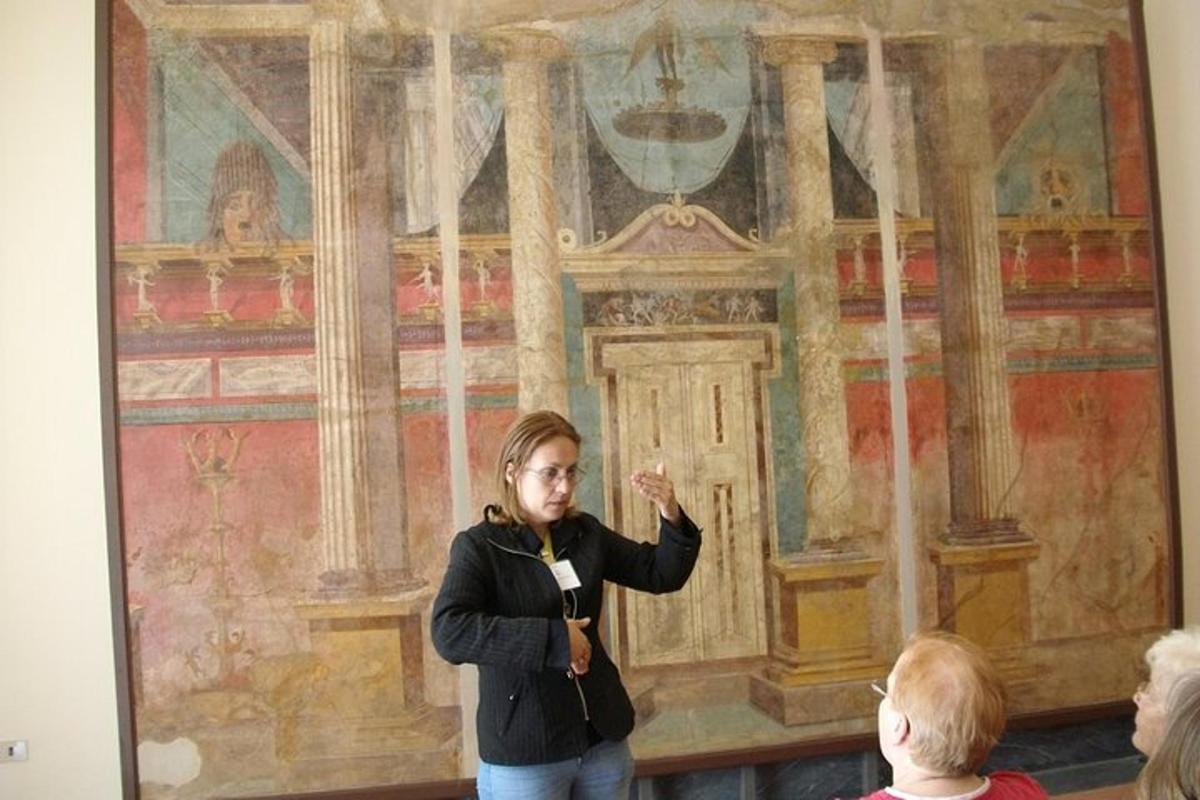 žena stojící před obrazem v muzeu