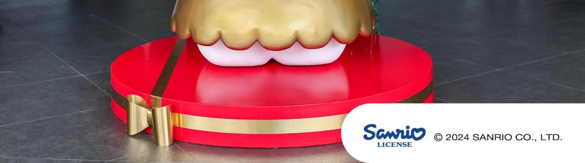 a model of a mouth in a red hat