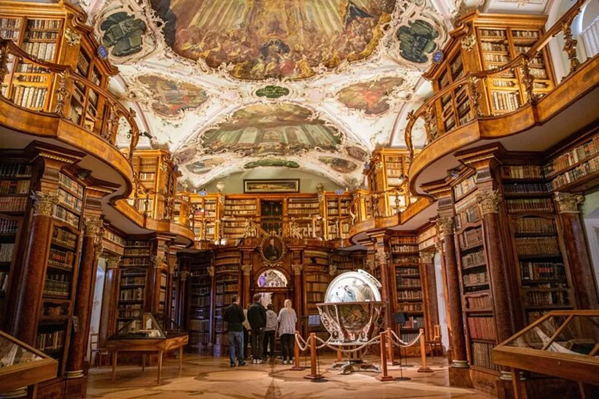 De Bâle : Mont Säntis, vieille ville de Saint-Gall & Bibliothèque UNESCO – photo 2
