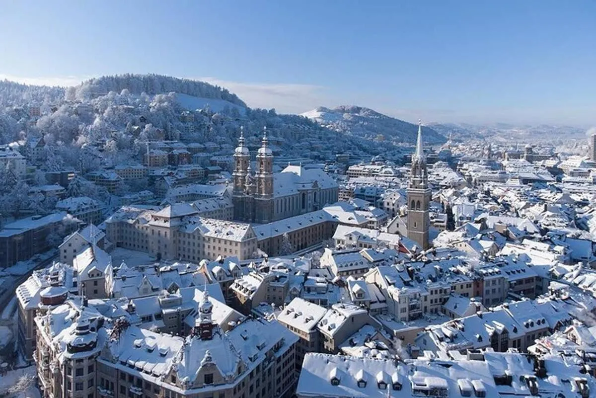 De Bâle : Mont Säntis, vieille ville de Saint-Gall & Bibliothèque UNESCO – photo 3