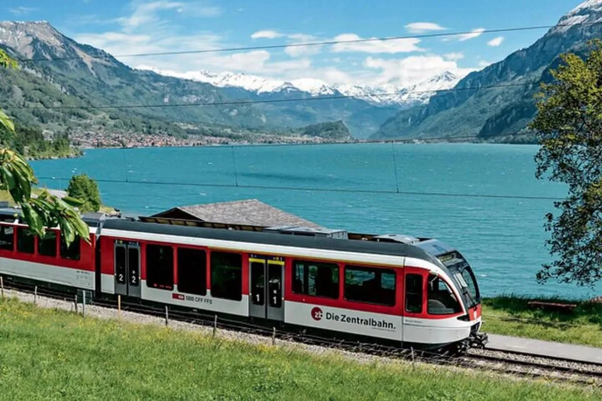 De Bâle : Train panoramique alpin, Berne Vieille ville UNESCO, Chocolats – photo 13