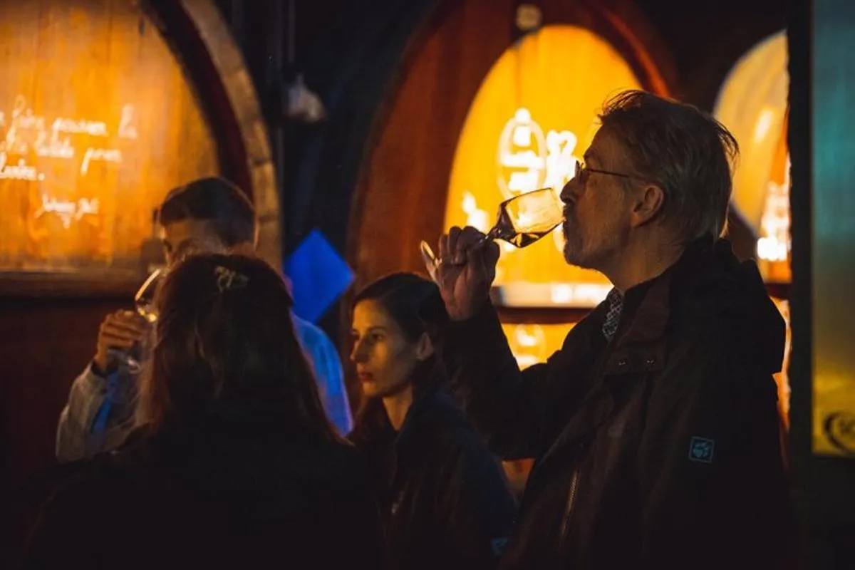 Visite de cave Immersive, dégustation et repas planchette – photo 22