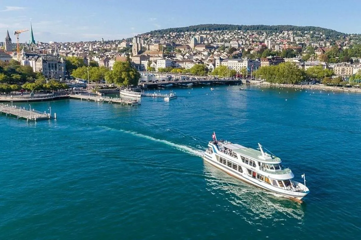 De Bâle : Visite de Zurich avec dégustation de chocolat et croisière sur le lac – photo 11