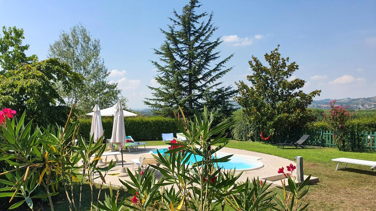 Piscina di White Tail Organic Farm o nelle vicinanze