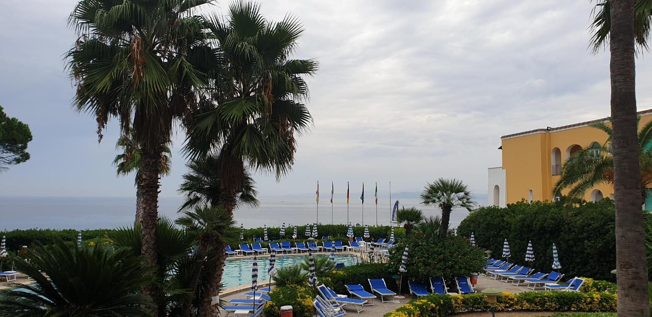 Piscina di Hotel Terme Alexander o nelle vicinanze