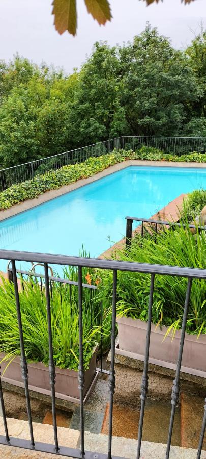 Piscina di AGRITURISMO SAN GENESIO o nelle vicinanze