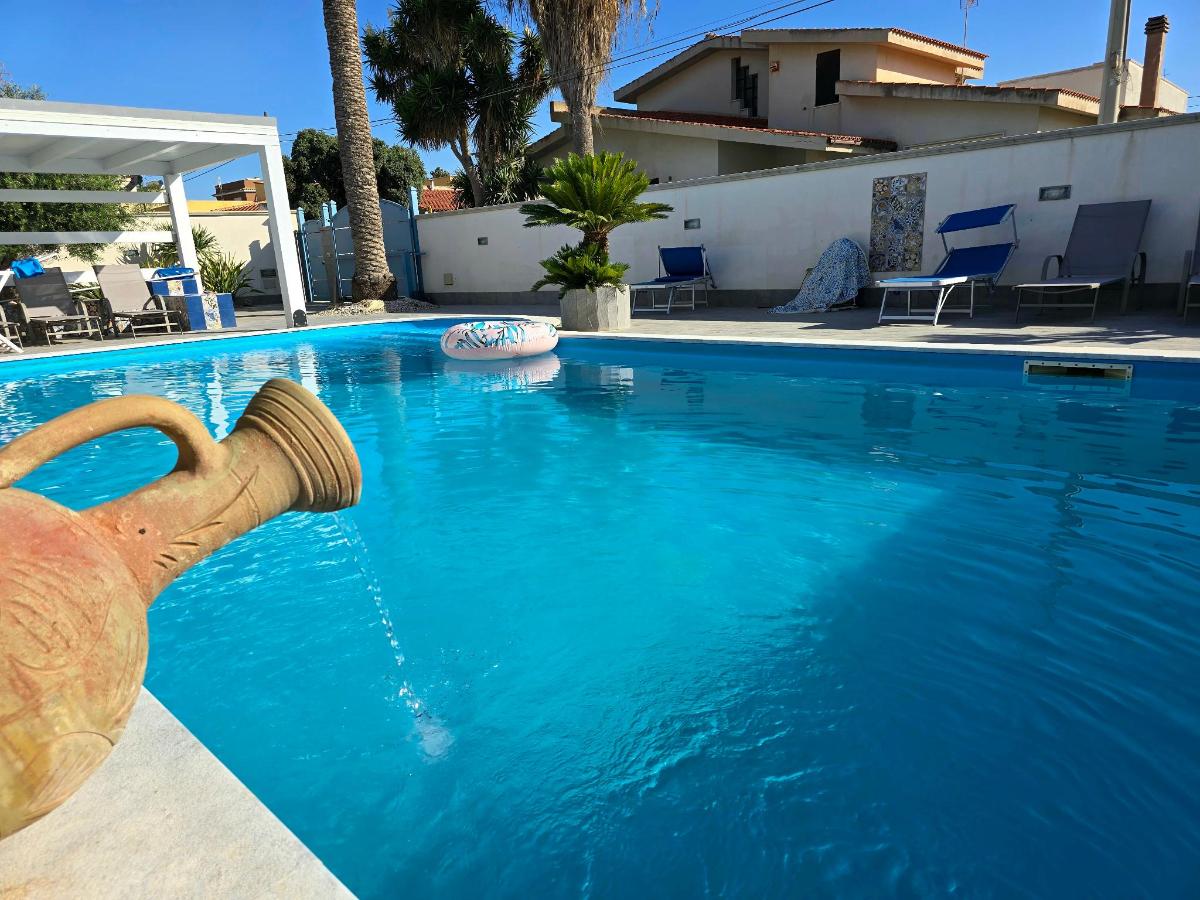 Piscina di Donna Concetta o nelle vicinanze