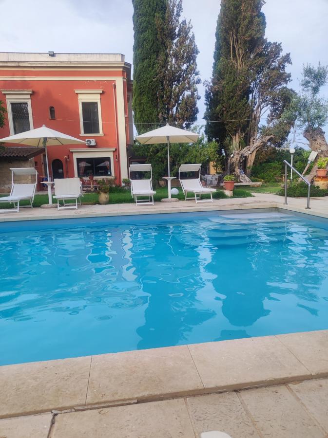 Piscina di Agriturismo Santa Chiara o nelle vicinanze
