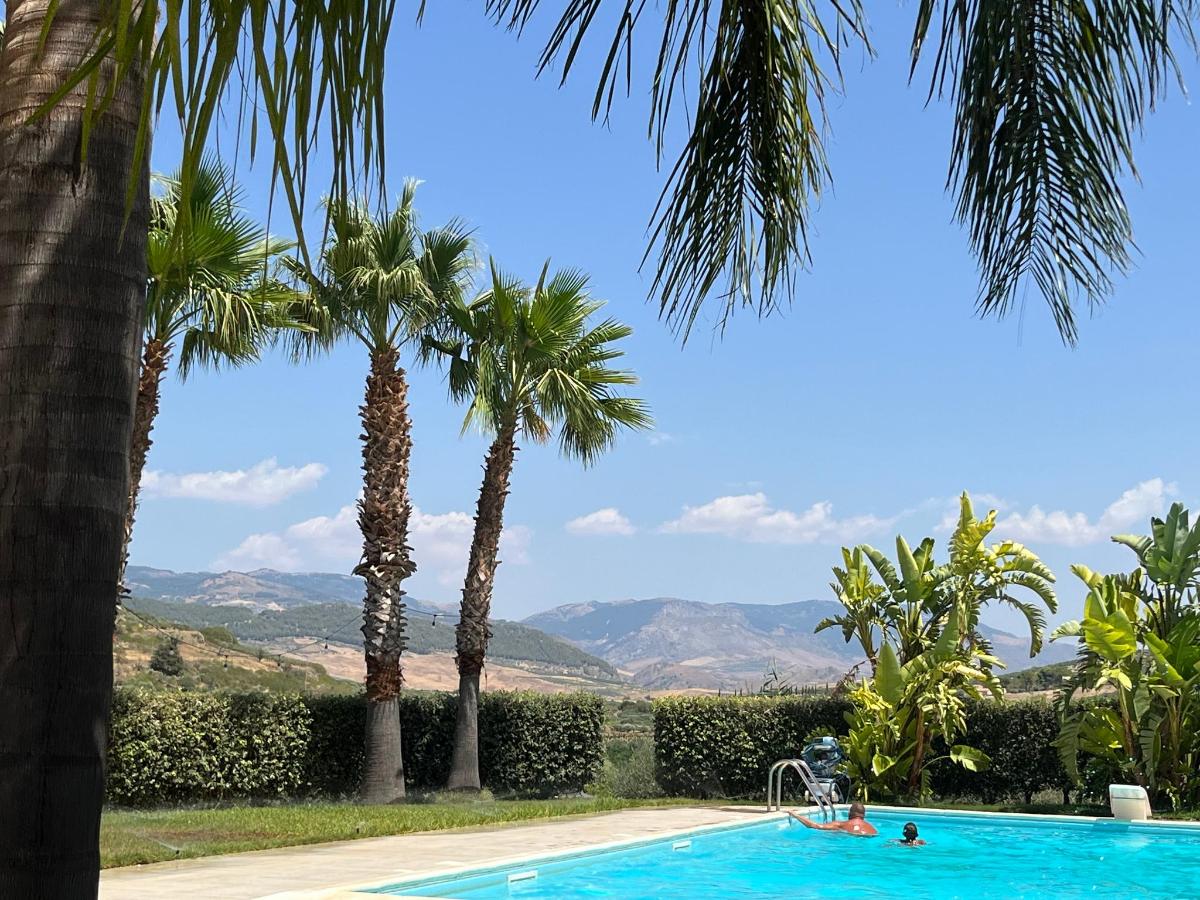 Piscina di Tenute Piazza Countryhouse o nelle vicinanze