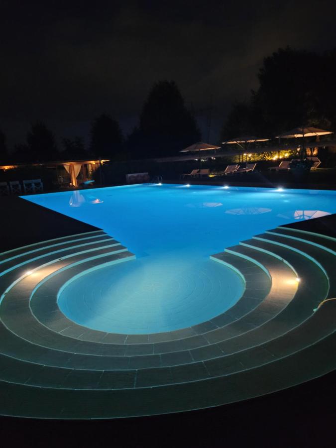 Piscina di Agriturismo La Casa Di Rodo o nelle vicinanze