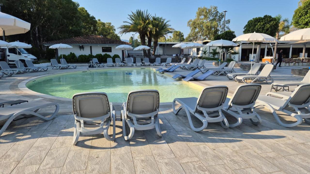 Piscina di Salice Resort o nelle vicinanze