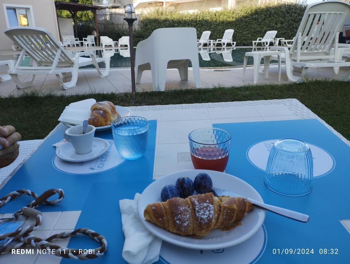 Cibo presso l'hotel o nelle vicinanze